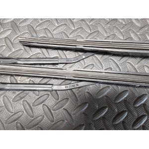 38310-54P00  38330-54P00 COPPIA BRACCI TERGICRISTALLO ANTERIORE SUZUKI VITARA 3 (LY)(2015>)