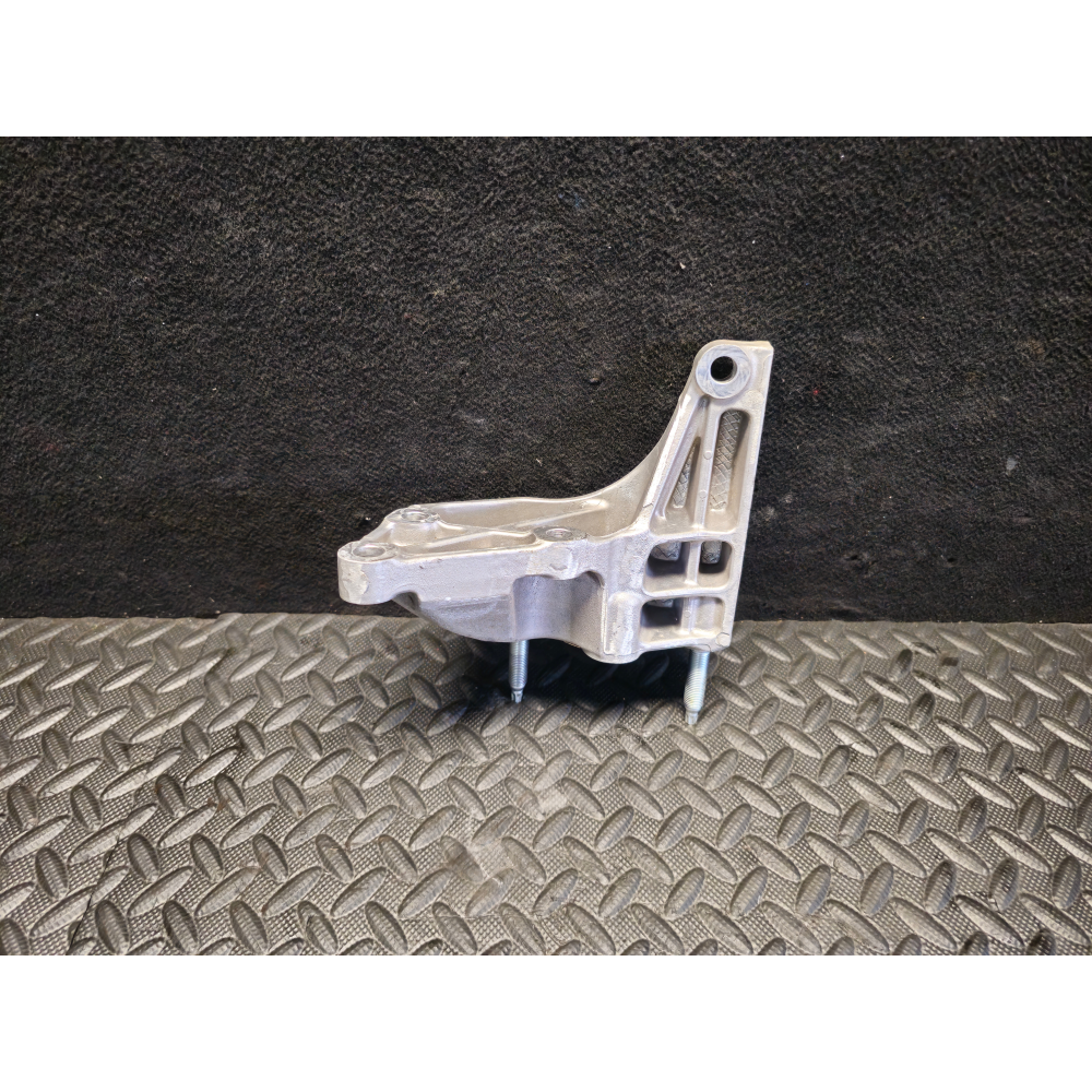 11651-76S00-000 SUPPORTO MOTORE SINISTRO SUZUKI VITARA 3 (LY)(2022>) 1.5Hybrid AllGrip 4X4 116CV 85KW K15C