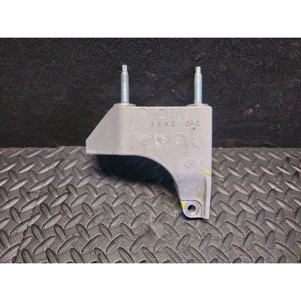 11651-76S00-000 SUPPORTO MOTORE SINISTRO SUZUKI VITARA 3 (LY)(2022>) 1.5Hybrid AllGrip 4X4 116CV 85KW K15C