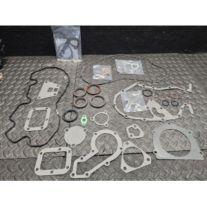 32RV003 32RV004 KIT GUARNIZIONI SMERIGLIO E MONOBLOCCO LAND ROVER 2.5TD
