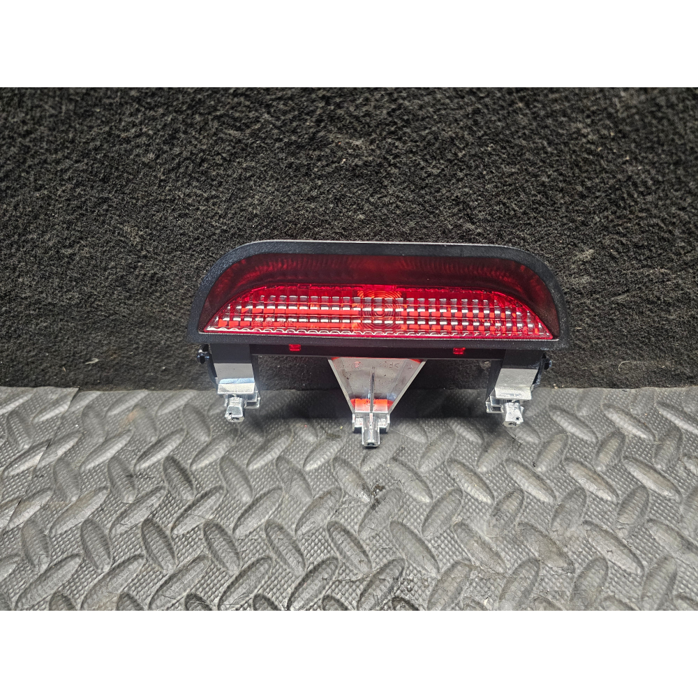 265900027R FANALE TERZO STOP POSTERIORE DACIA DUSTER (2010>)