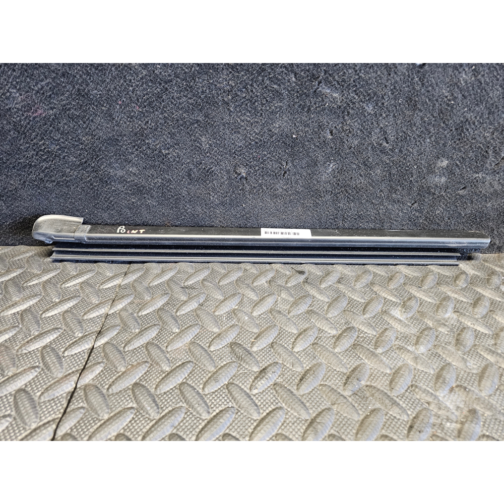 68271683 RASCHIAVETRO INTERNO POSTERIORE SINISTRO JEEP WRANGLER 4 IV (JL)(2017>)