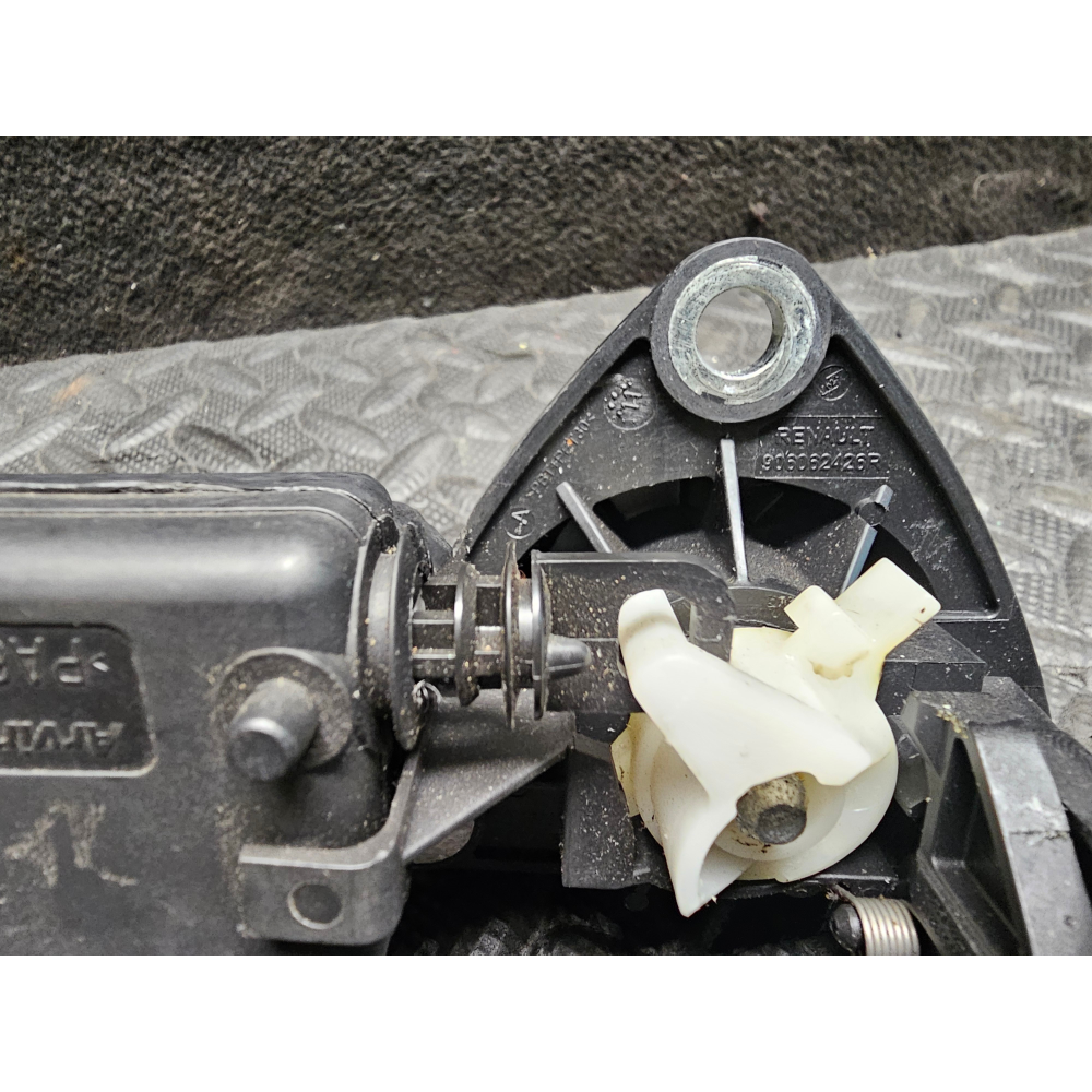 906062426R PULSANTE SERRATURA PORTELLONE POSTERIORE DACIA DUSTER (2010>)