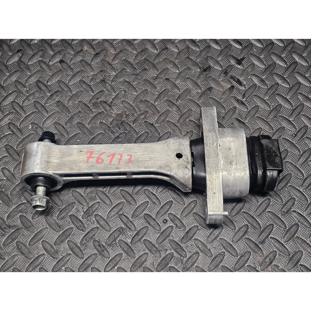 21957-D9000 SUPPORTO CAMBIO MOTORE HYUNDAI TUCSON 2018> KIA 1.6CRDI D4FE