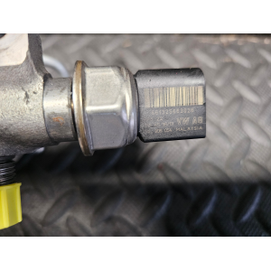 057130764AB 04L089B TUBO FLAUTO RAIL INIEZIONE AUDI SEAT SKODA VW 1.6D 2.0TDI