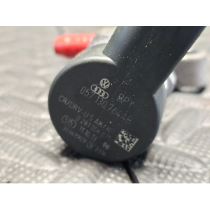 057130764AB 04L089B TUBO FLAUTO RAIL INIEZIONE AUDI SEAT SKODA VW 1.6D 2.0TDI