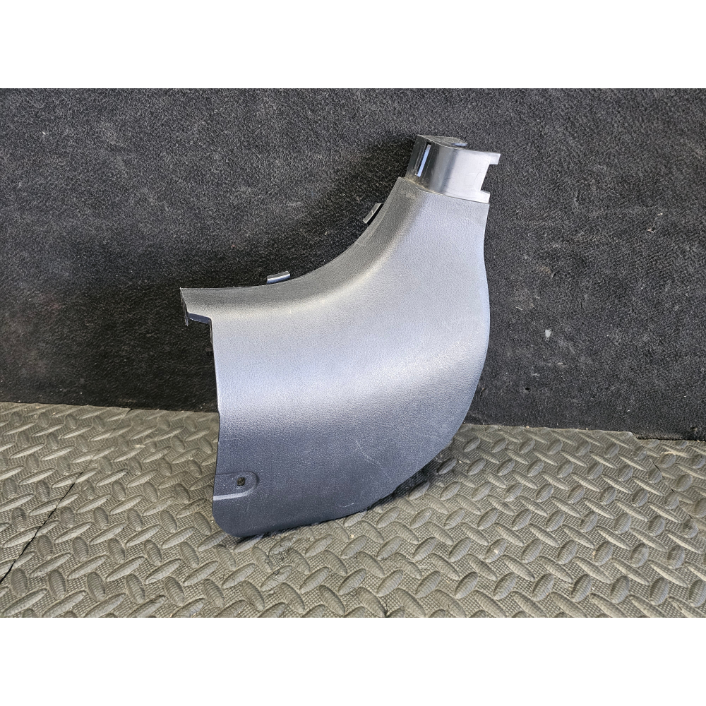 BCJH-68370 PROFILO BATTITACCO ANTERIORE DESTRO MAZDA 3 (BP)(2019>)