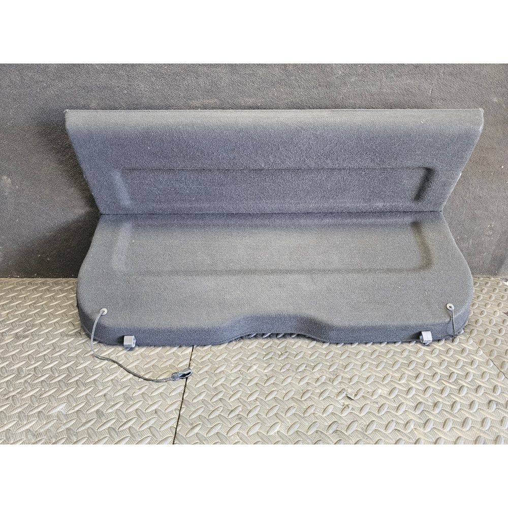 BCKD-68310 MENSOLA CAPPELLIERA COFANO POSTERIORE MAZDA 3 (BP)(2019>)