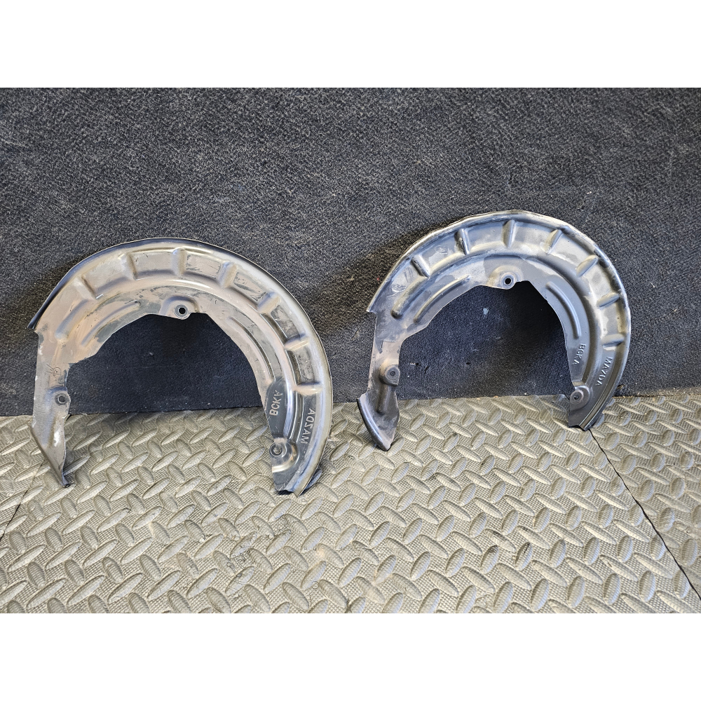 BCKA-33-271 COPPIA CARTER RIPARO DISCO FRENO ANTERIORE MAZDA 3 (BP)(2019>) 1.8SKYACTIV-D 85KW 116CV S8