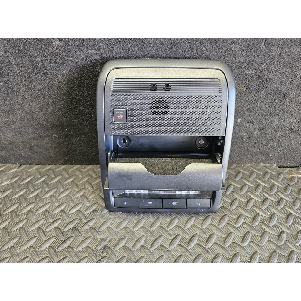 W01B-5051-D000 PLAFONIERA LUCE ABITACOLO ANTERIORE MAZDA 3 (BP)(2019>)