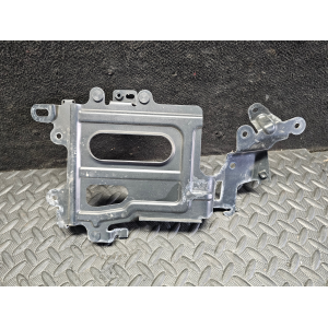 S805  SUPPORTO STAFFA CENTRALINA MOTORE MAZDA 3 (BP)(2019>) 1.8SKYACTIV-D 85KW 116CV S8