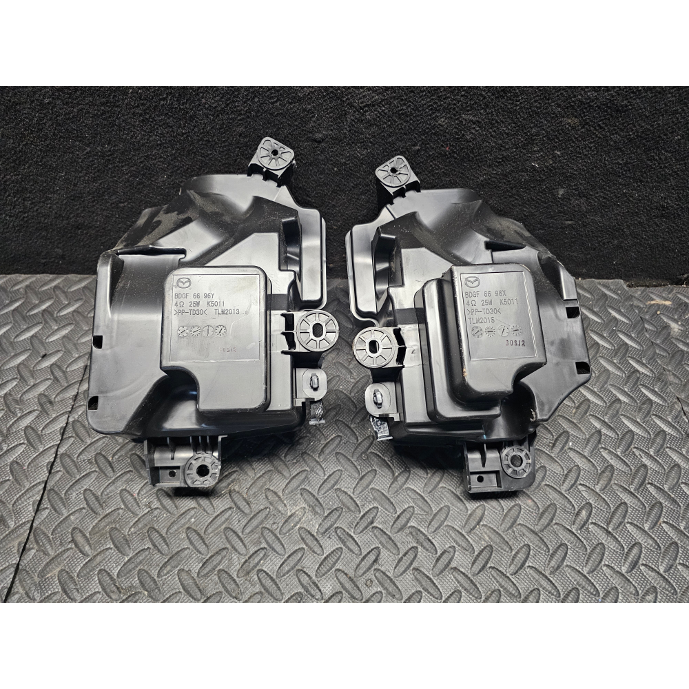 BDGF6696Y BDGF6696X KIT 2 CASSE ALTOPARLANTI PORTA ANTERIORE MAZDA 3 (BP)(2019>)