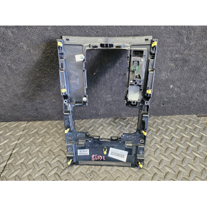 BDGJ-64341 CORNICE PLANCIA TUNNEL LEVA CAMBIO MAZDA 3 (BP)(2019>) 1.8SKYACTIV-D 85KW 116CV S8