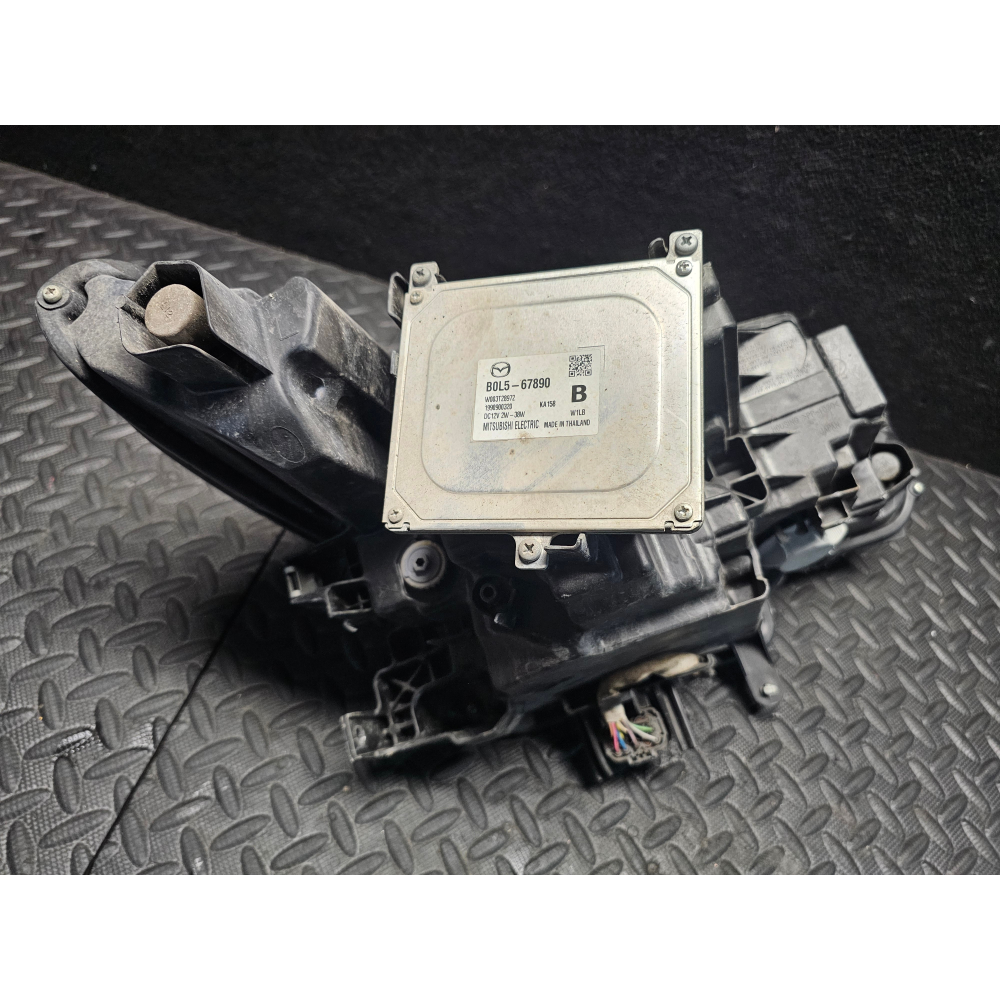 B0L5-67890 FARO FANALE ANTERIORE SX SINISTRO FULL LED*ROTTO MAZDA 3 (BP)(2019>)