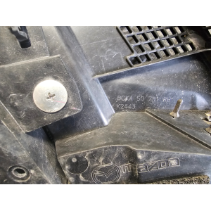 BCKA507R1 GRIGLIA GOCCIOLATOIO PARABREZZA DESTRA MAZDA 3 (BP)(2019>)