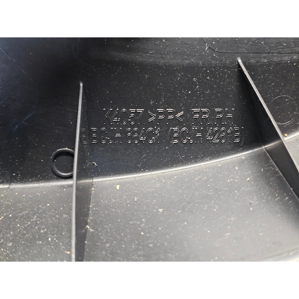 BEPT-68-450H-02 BCJH684C1 PANNELLO PORTA ANTERIORE DESTRA MAZDA 3 (BP)(2019>)