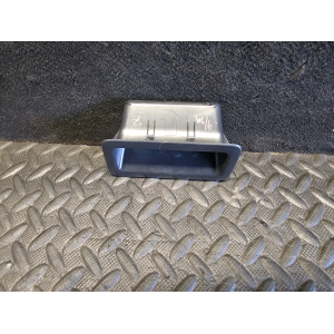 KB7W-68966 MANIGLIA APERTURA PORTELLONE POSTERIORE INTERNA MAZDA 3 (BP)(2019>)