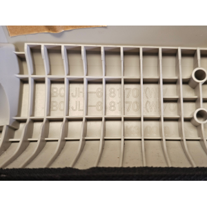 BCJH-T1172 MODANATURA RIVESTIMENTO MONTANTE SINISTRO MAZDA 3 (BP)(2019>)