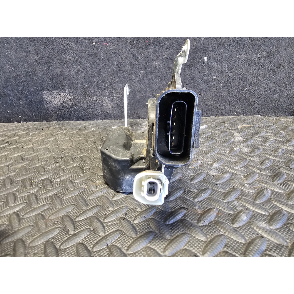 6911042090 SERRATURA PORTELLONE POSTERIORE TOYOTA RAV4 II 2 (A2)[2000-2005]