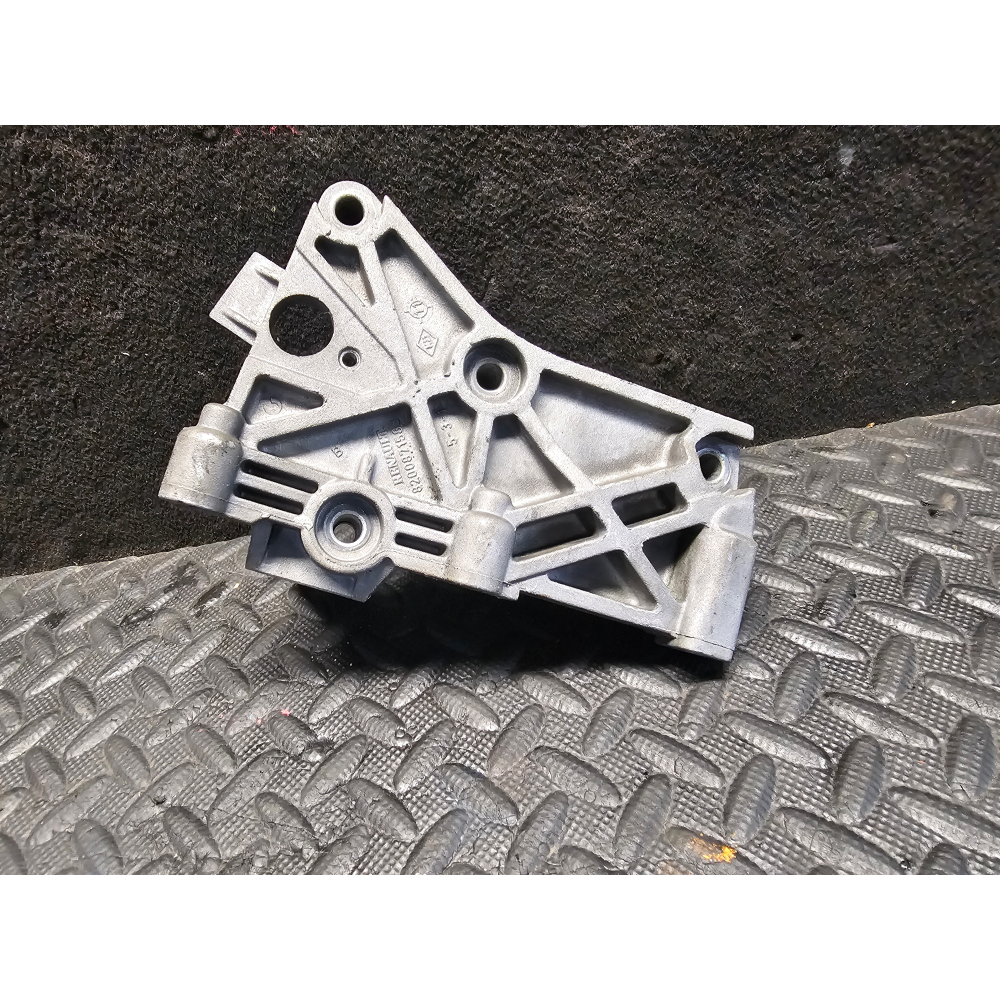 8200871583 SUPPORTO MOTORE DACIA DUSTER RENAULT CLIO III MEGANE III TWINGO II 1.5DCI K9KD430