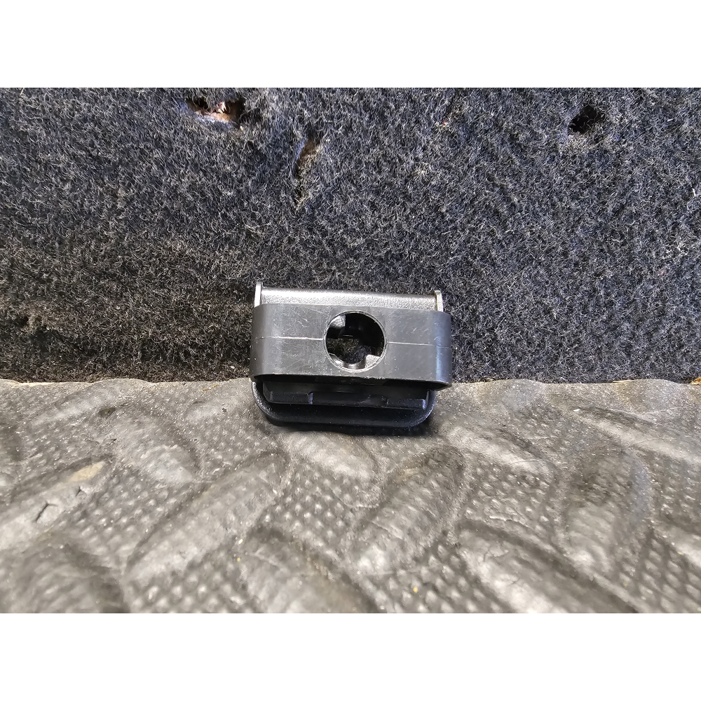 KIT 2PZ BLOCCHETTO FISSAGGIO PLANCIA STRUMENTI FIAT PUNTO 2 188 99-12 46559029