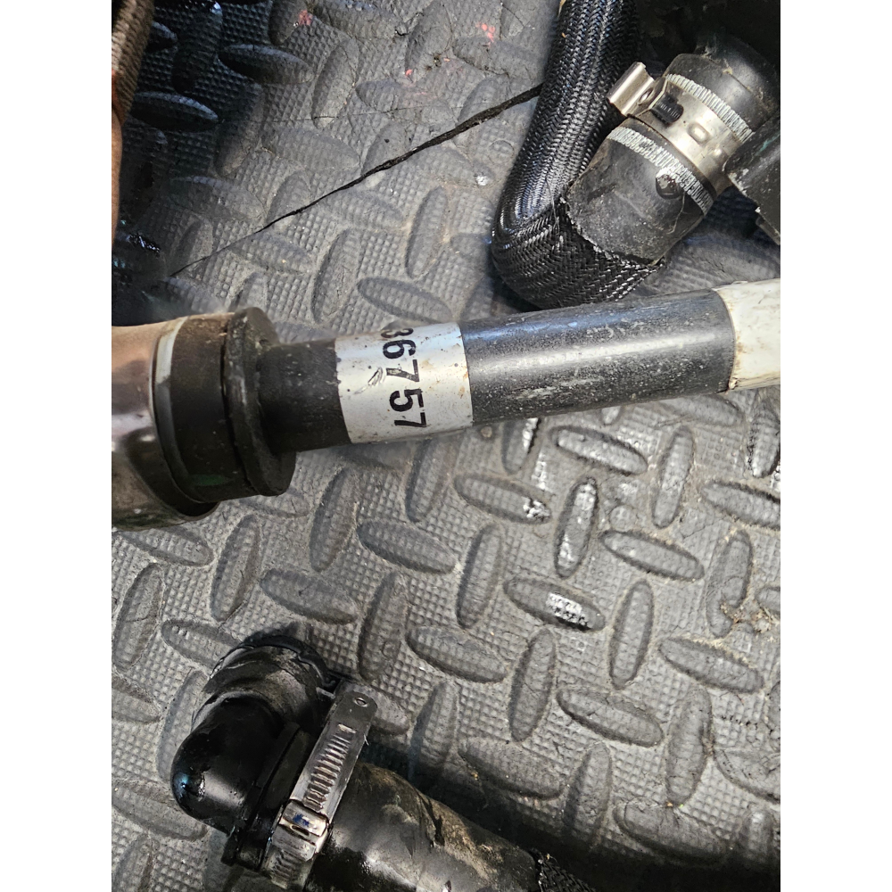 50544741 68312761AD VALVOLA+ KIT TUBI ACQUA RAFFREDDAMENTO RADIATORE ALFA ROMEO GIULIA 2 (952)(2015>) 2.0 Q4 55273835