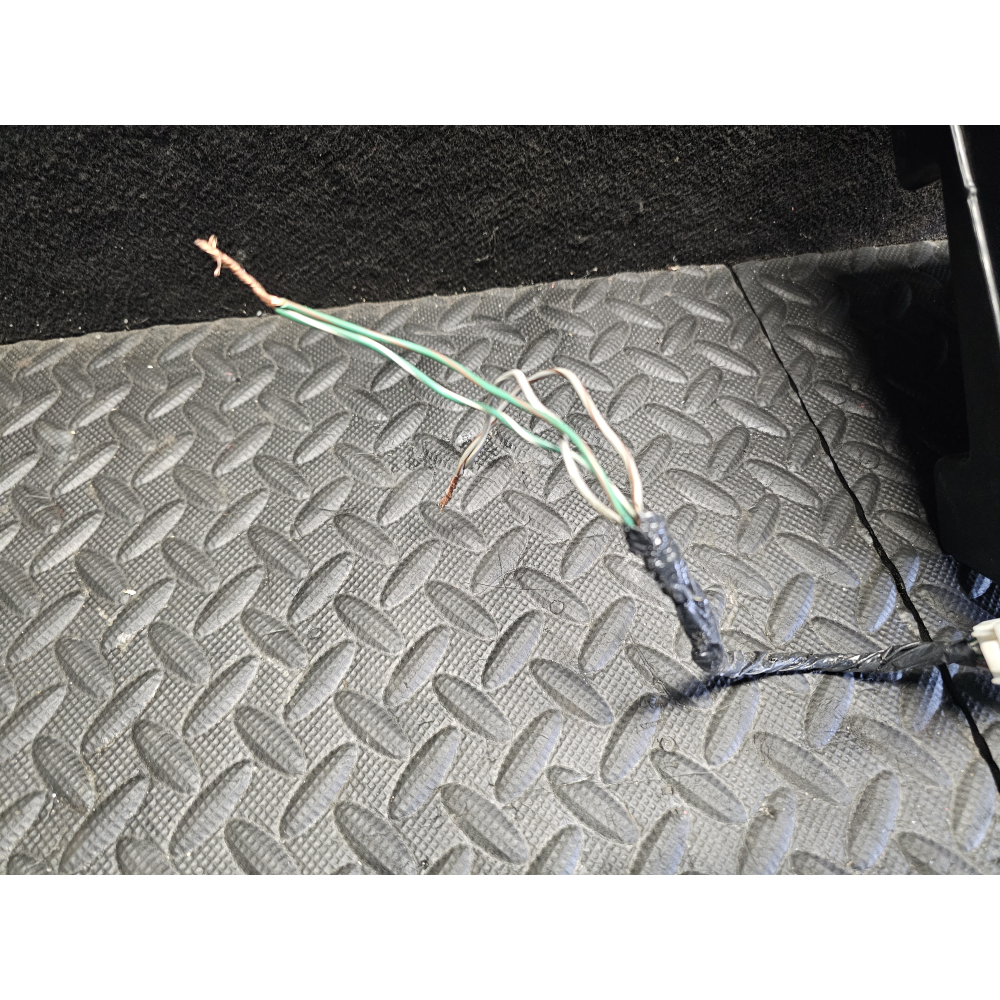 5091212AB K05091212AB CASSA ALTOPARLANTE SUBWOOFER JEEP CHEROKEE 5 (KL)(2013 IN POI) *