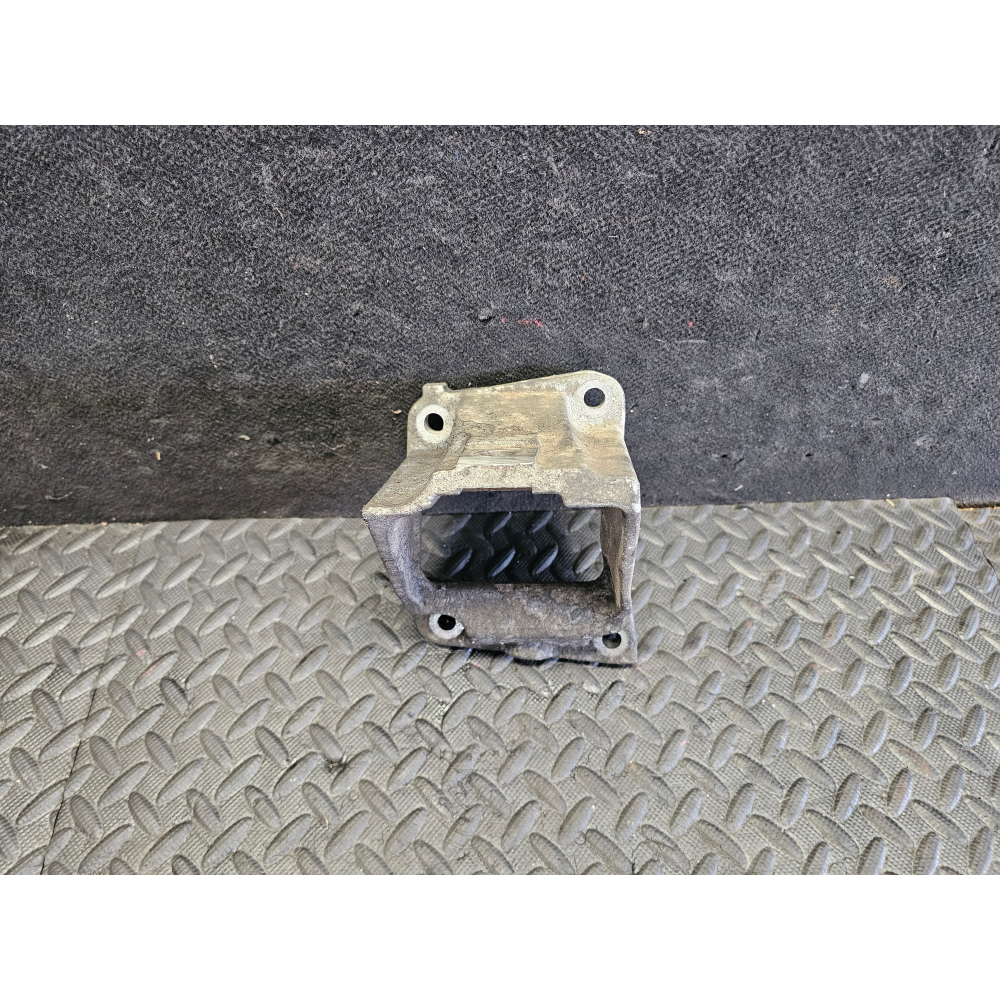 122AE SUPPORTO MOTORE DODGE NITRO JEEP WRANGLER JK 2.8CRD VM52C 