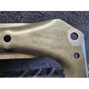 111185119738511973 SUPPORTO MOTORE ALTERNATORE BMW E90 LCI F10 F11 F30 F31 F32 3.0D N57D30A