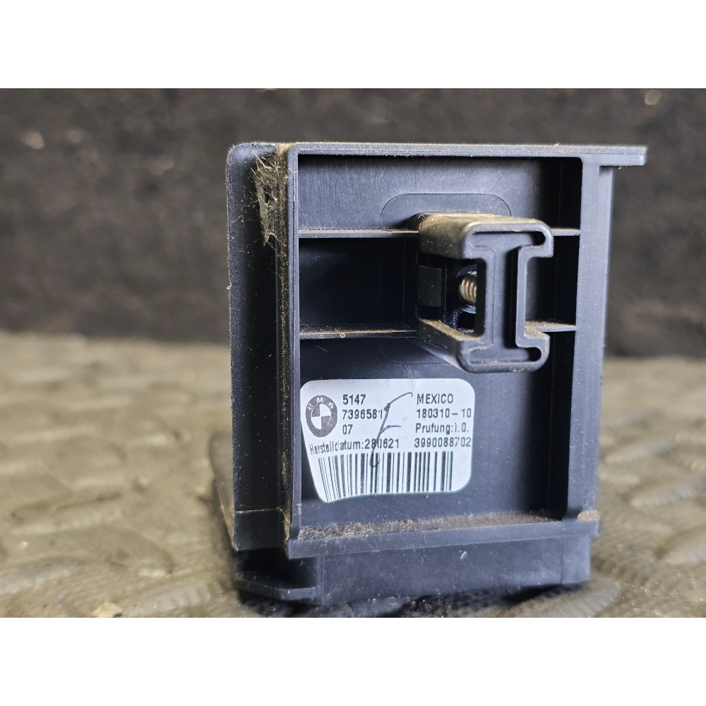 51477396581 SUPPORTO SINISTRO MENSOLA CAPPELLIERA COFANO POSTERIORE BMW X3 (G01)(2017>)