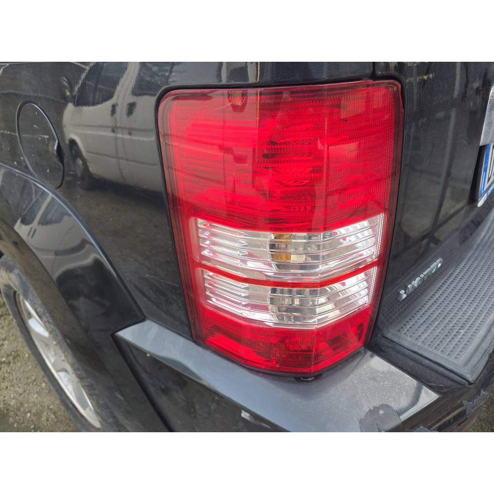 K55157348AB FARO FANALE STOP POSTERIORE SINISTRO JEEP CHEROKEE 4 (KK)(08-12)
