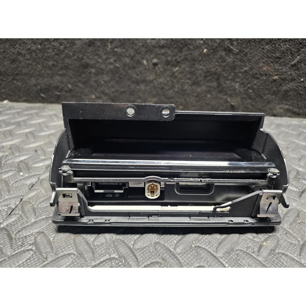 8X0857273B DISPLAY MONITOR LCD NAVIGATORE SATELLITARE AUDI A1 [2010 IN POI] 