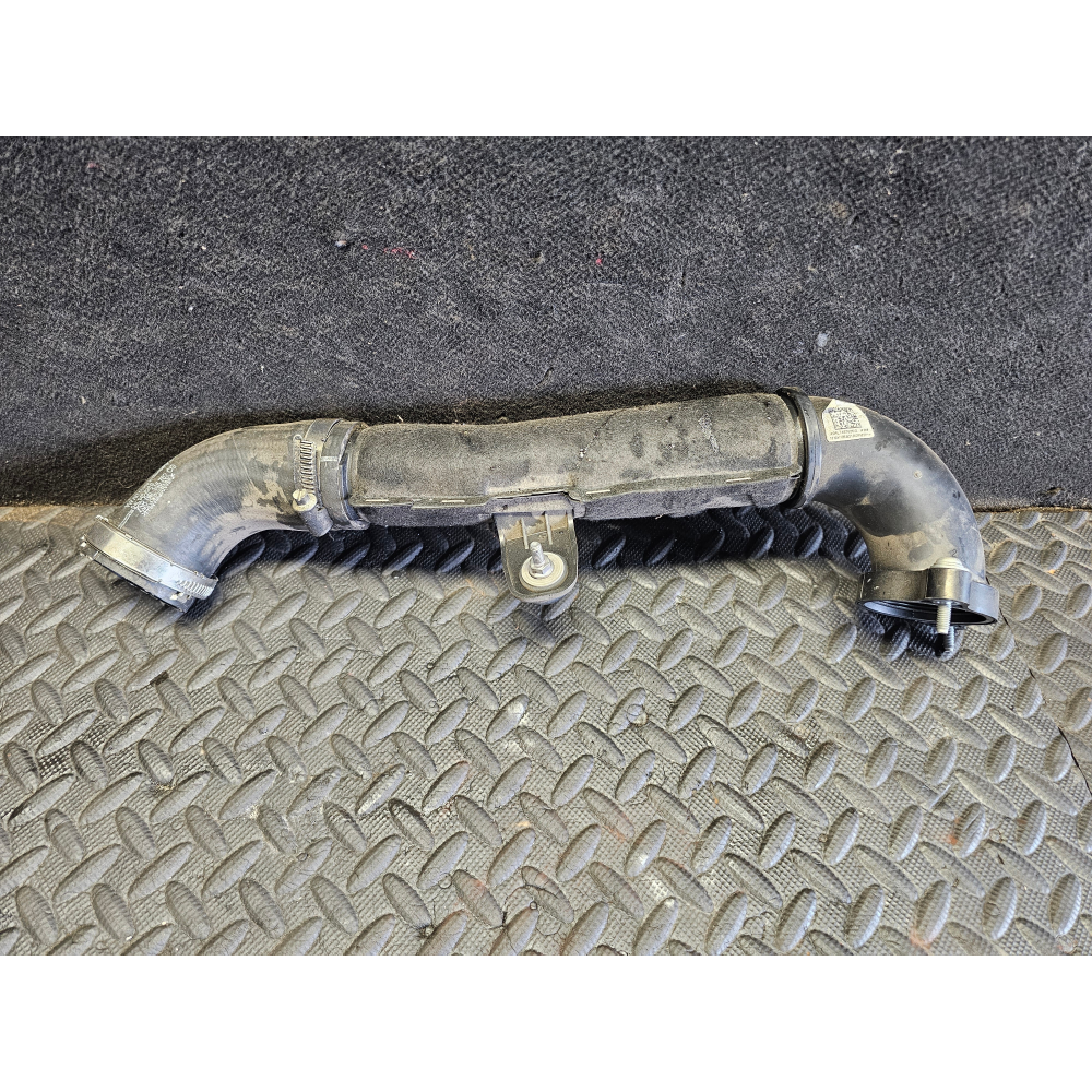 04L145762CG 04L145828B TUBO MANICOTTO INTERCOOLER TURBO AUDI A4 (8W2,B9)(2015>) 2.0TDI