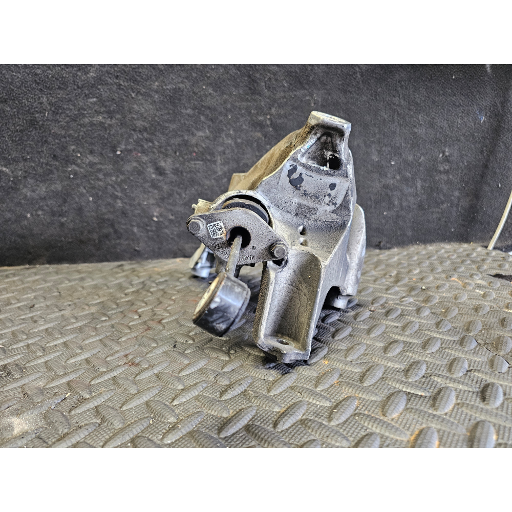 4M0199307AD SUPPORTO MOTORE SINISTRO AUDI A4 (8W2,B9)(2015>) 2.0TDI