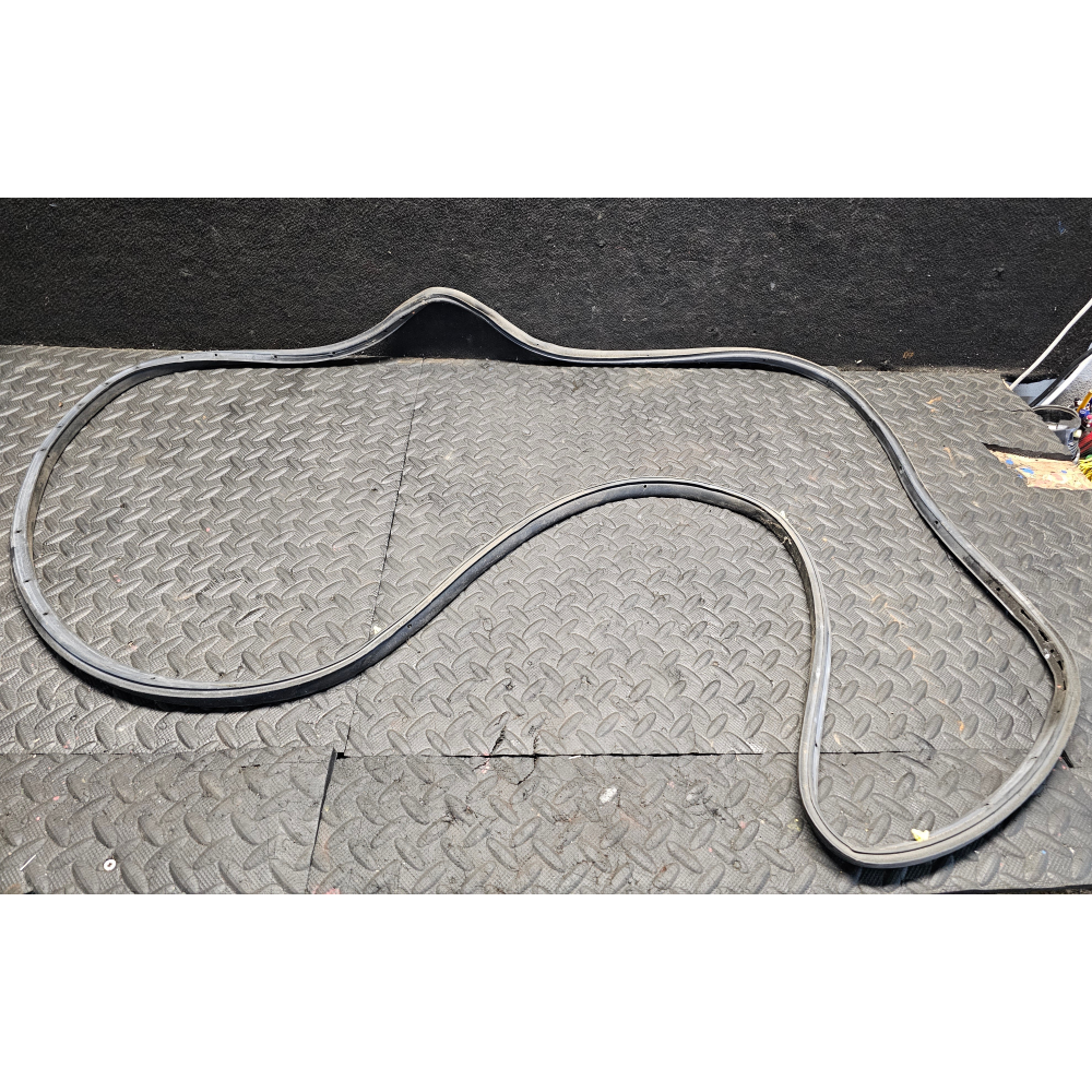 GUARNIZIONE SPORTELLO ANTERIORE DESTRA JEEP COMPASS (MP,M6)(2016>)