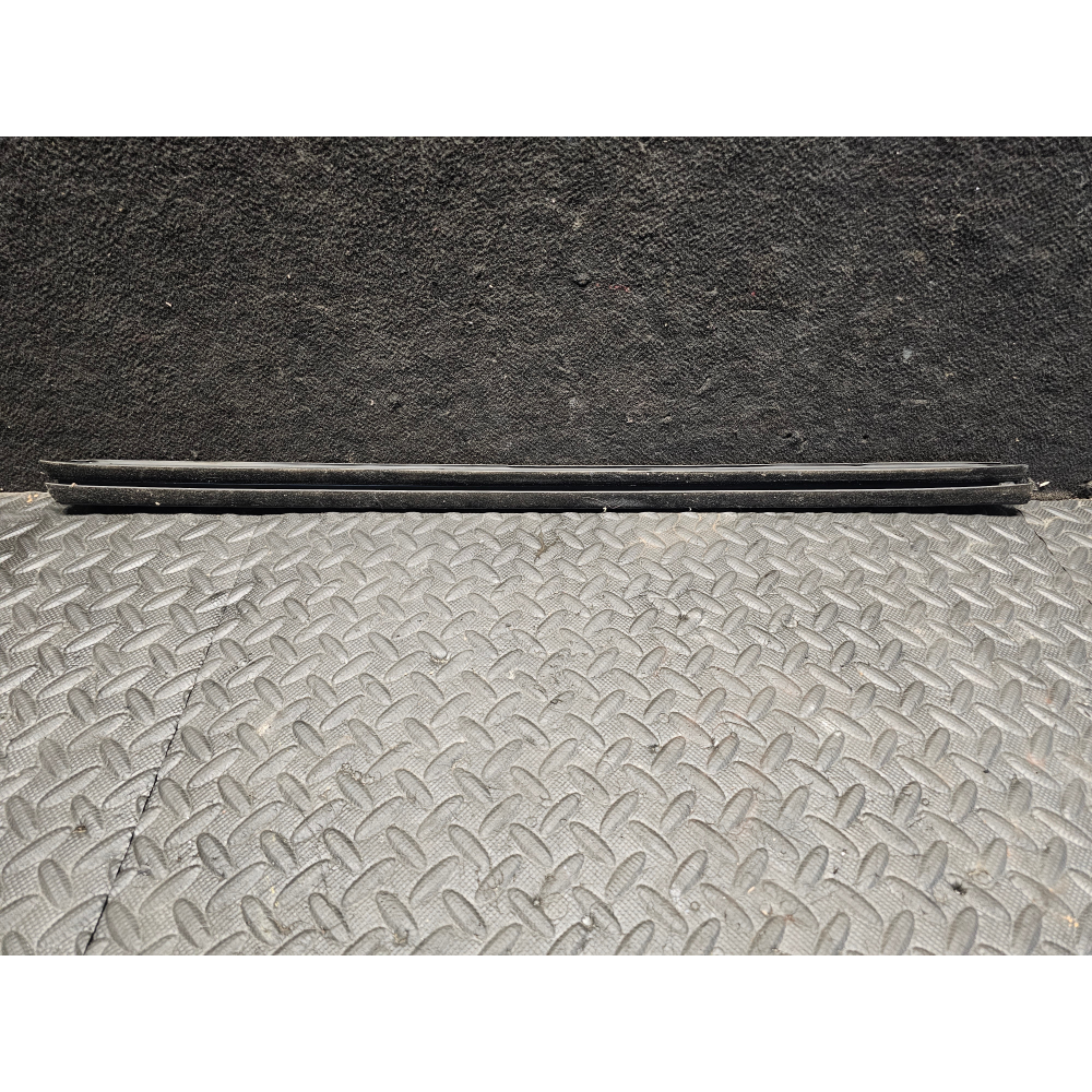 RASCHIAVETRO INTERNO ANTERIORE DESTRO JEEP COMPASS (MP,M6)(2016>)