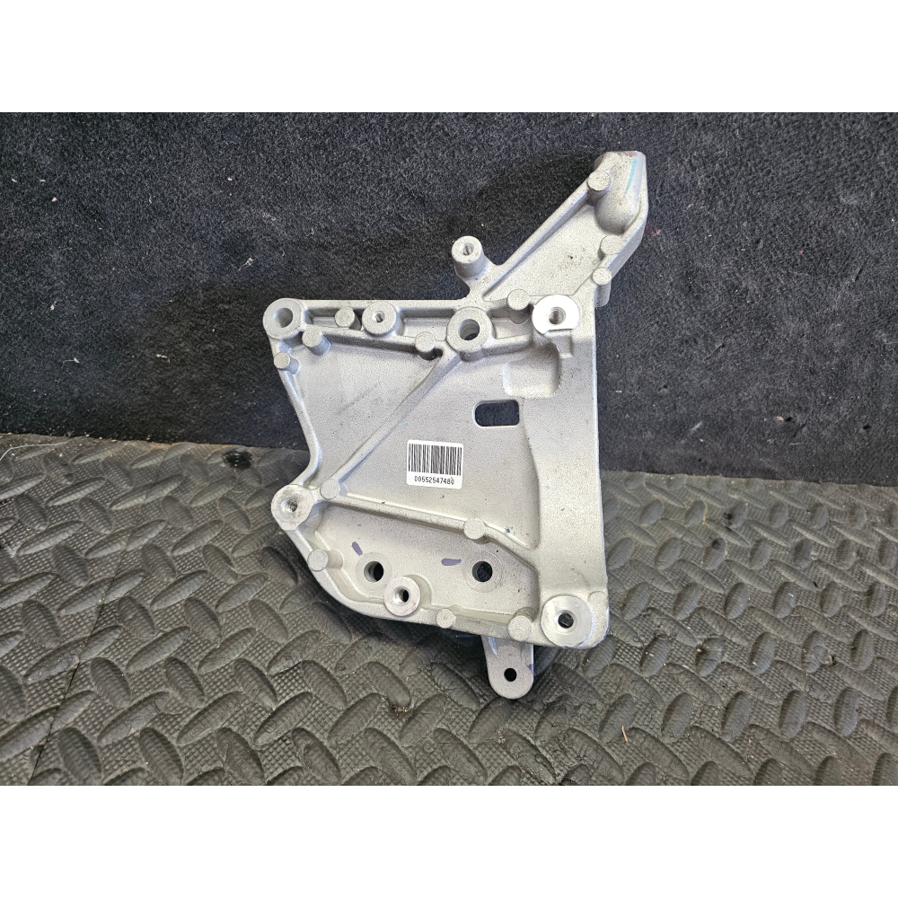 55254748 SUPPORTO MOTORE COMPRESSORE CLIMA FIAT 500X JEEP COMPASS MP RENEGADE 2.0D 55263088