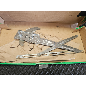 30/215 6981087Z01 ALZAVETRO MANUALE ANTERIORE DESTRO PIAGGIO PORTER 1993>