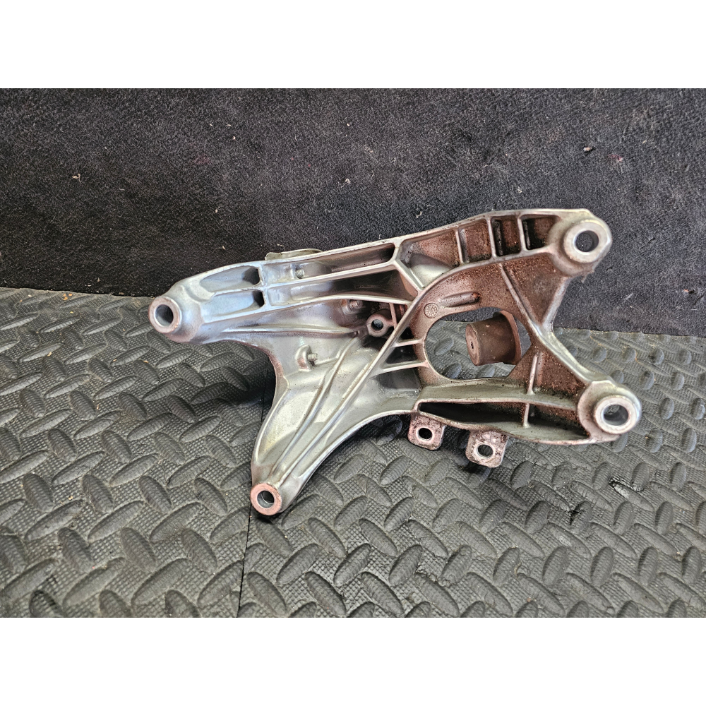 4M0199308BL SUPPORTO MOTORE DESTRO AUDI A4 8W A5 F5A 2.0TFSI