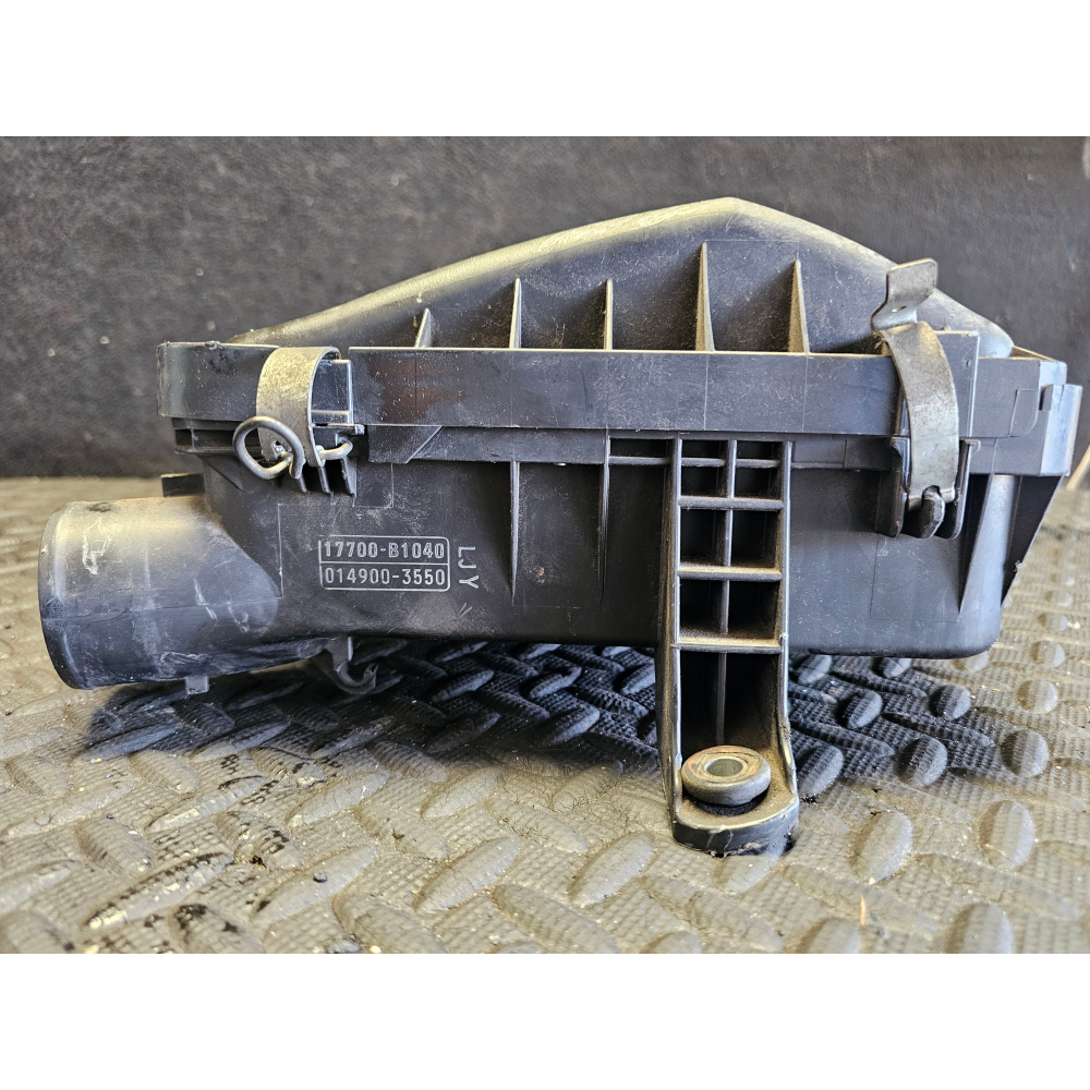 17700-B1040 17700B1040 AIRBOX PORTAFILTRO ARIA DAIHATSU TERIOS 2 (J2)(2006>) 1.5 VVT-I RWD 105CV 77KW COD MOT 3SZ