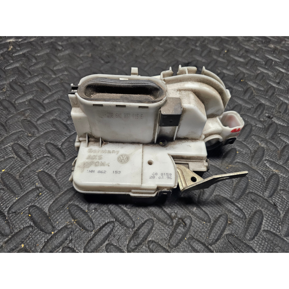 6N1837015E SERRATURA SPORTELLO ANTERIORE SINISTRA VW POLO (6N1)[94-00]  