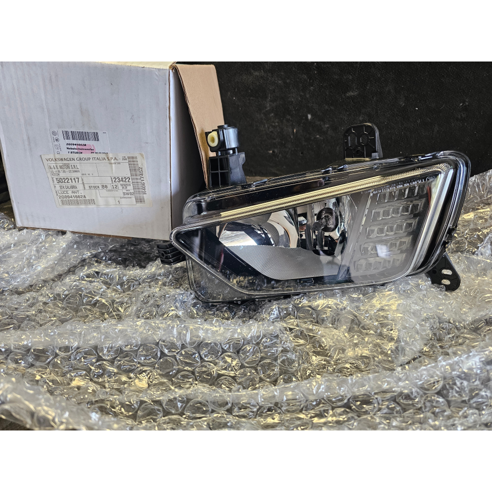 2G0941662A FARO FANALE FENDINEBBIA DESTRO VW POLO (AW1, BZ1)(2017>)
