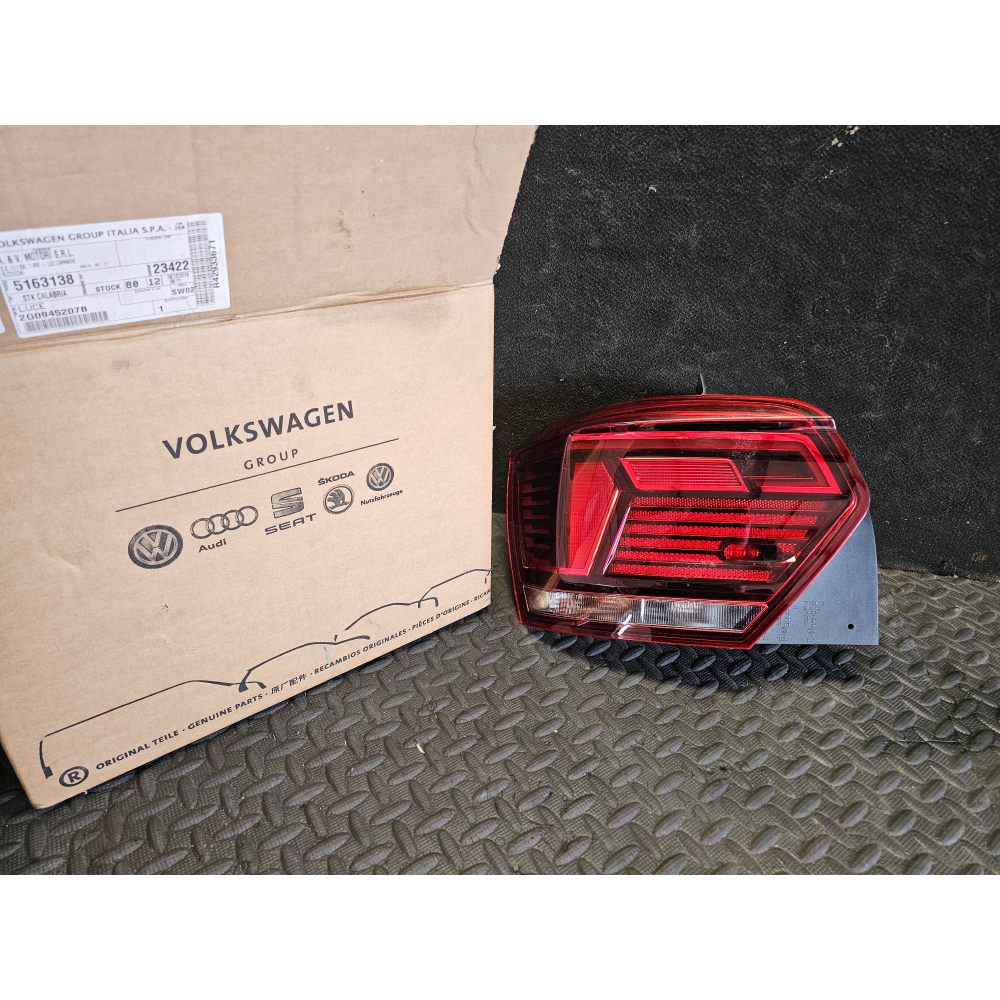 2G0945207B FARO FANALE STOP POSTERIORE SINISTRO LED VW POLO (AW1, BZ1)(2017>)