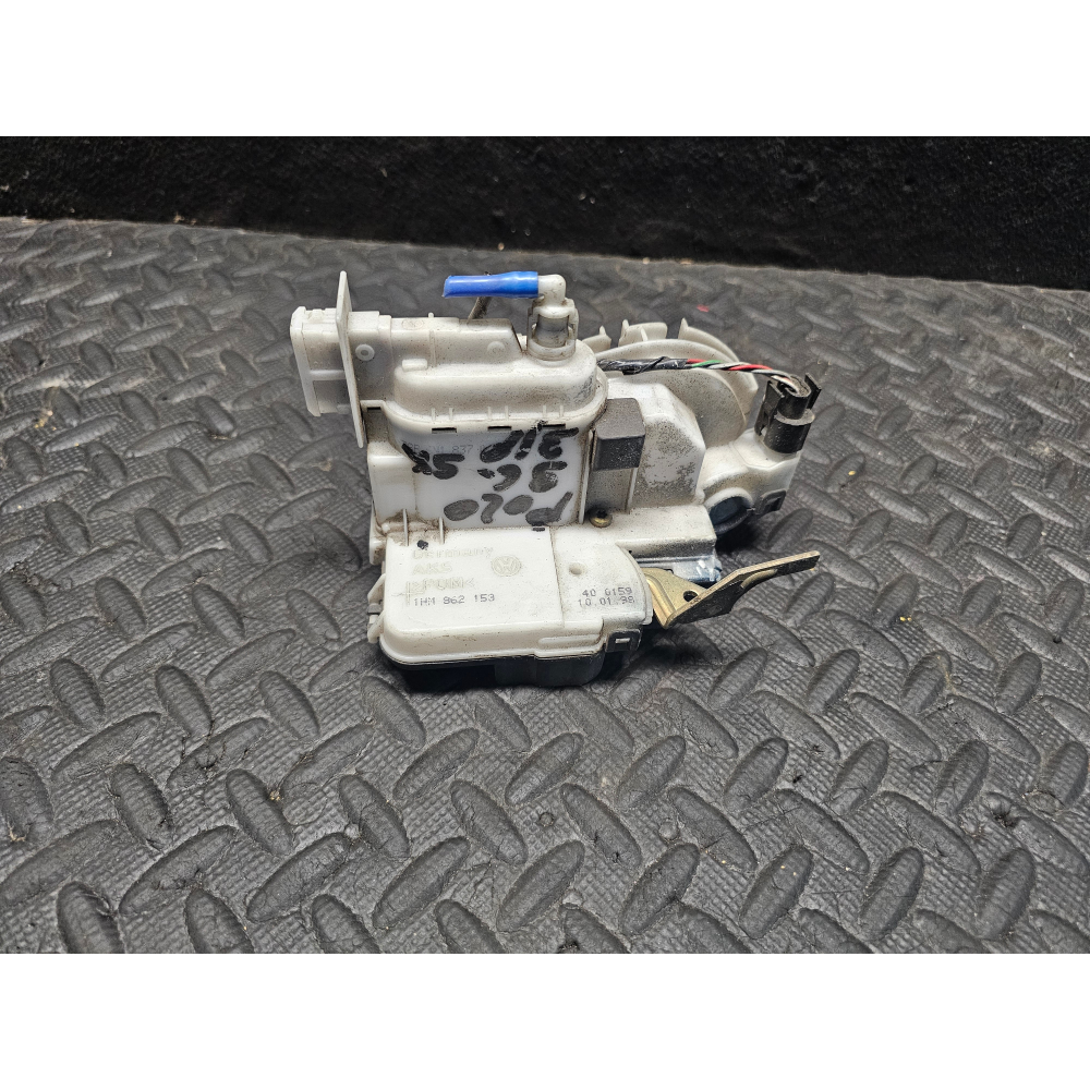 1HM862153 SERRATURA SPORTELLO ANTERIORE SINISTRA VW POLO (6N1)(1994-1999)