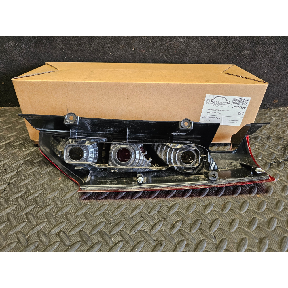 FP024250 FARO FANALE STOP POSTERIORE SINISTRO RENAULT KANGOO 2 II (KW0/1)(2008>)