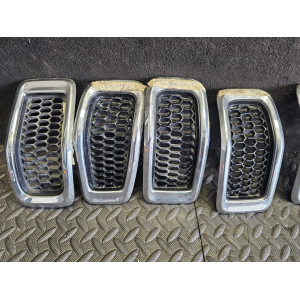 68303626AA KIT 7 GRIGLIE GRIGLIA ANTERIORE RADIATORE JEEP CHEROKEE 5 (KL)(2013>)