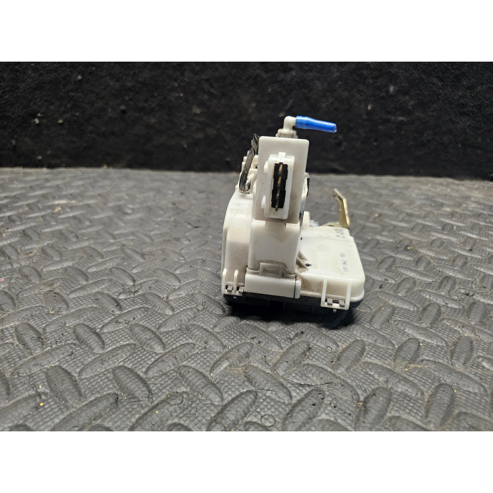 1HM862153 SERRATURA SPORTELLO ANTERIORE SINISTRA VW POLO (6N1)(1994-1999)