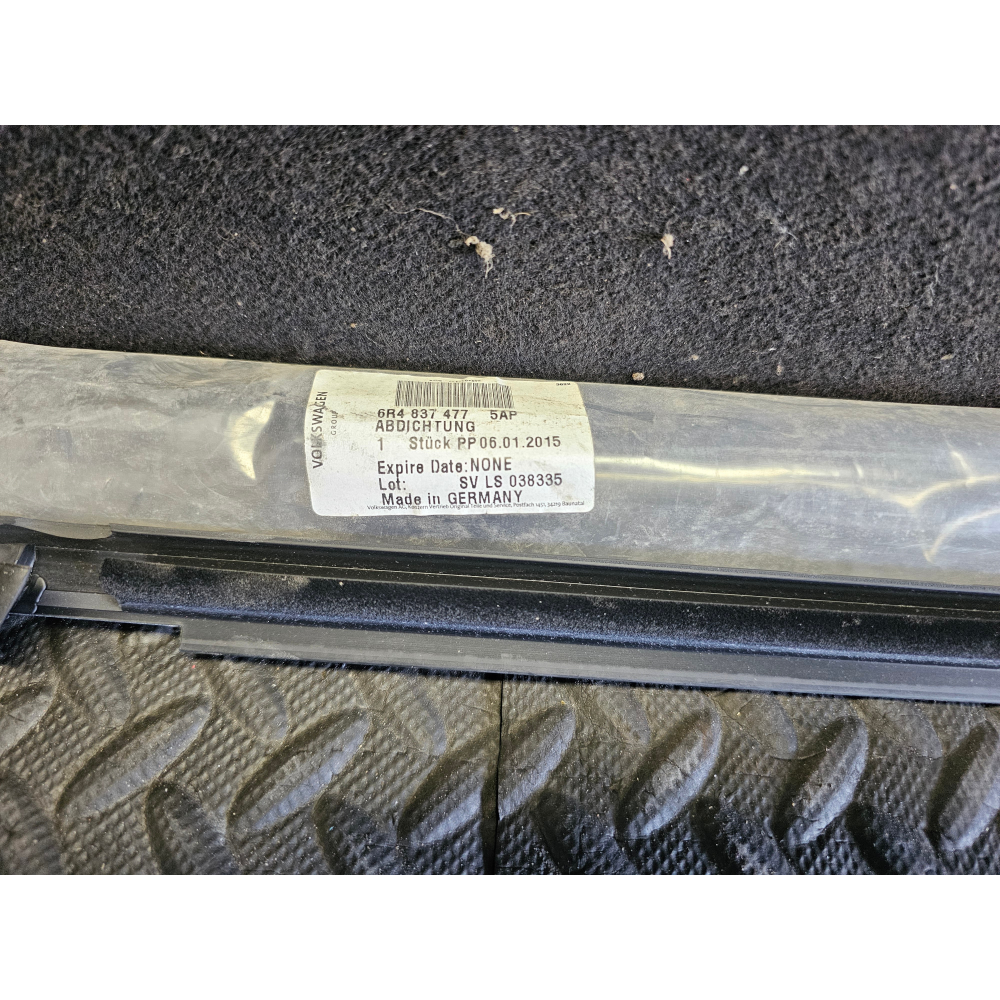 6R4837477 RASCHIAVETRO ESTERNO ANTERIORE SINISTRO VW POLO (6R,6C)(2009-2017)