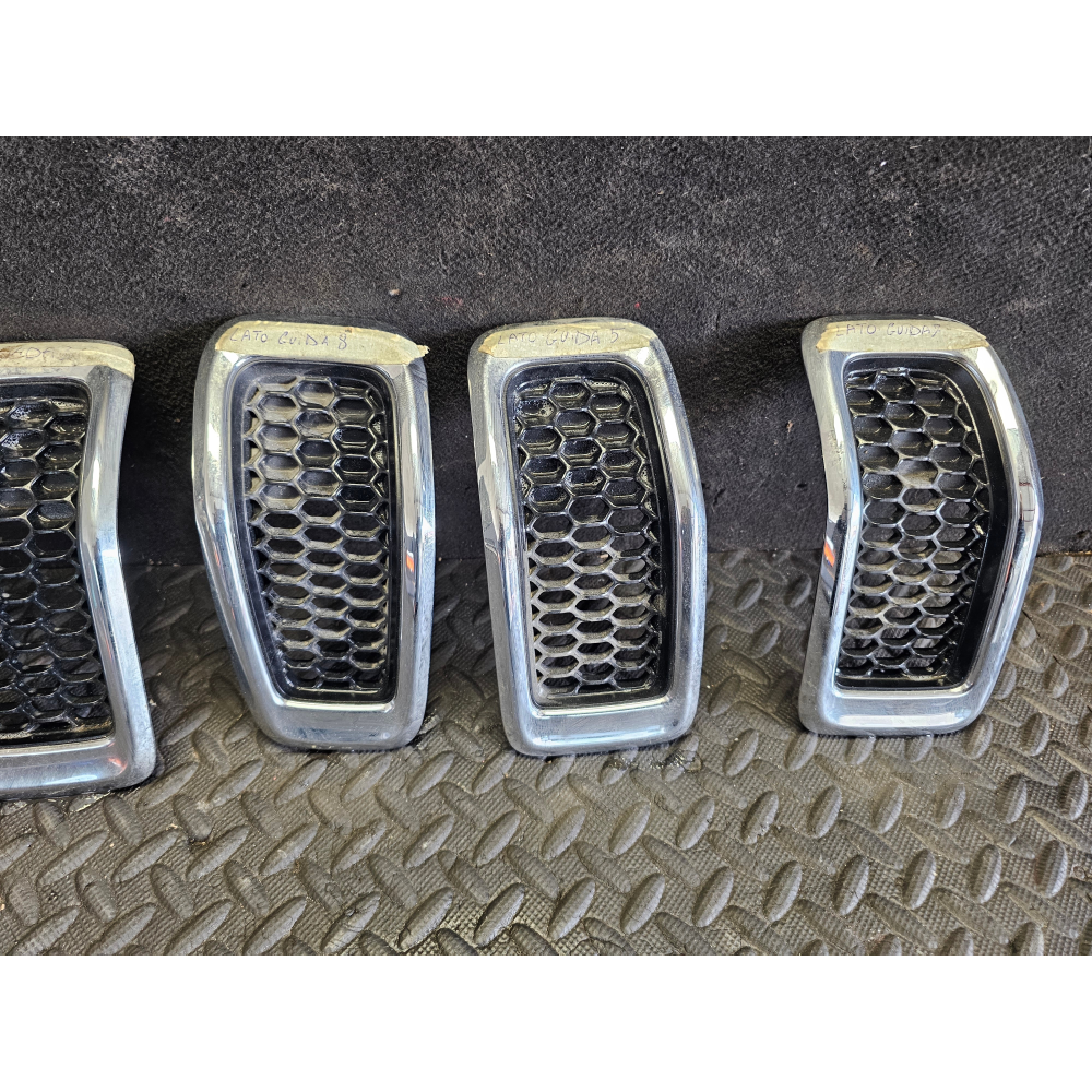 68303626AA KIT 7 GRIGLIE GRIGLIA ANTERIORE RADIATORE JEEP CHEROKEE 5 (KL)(2013>)