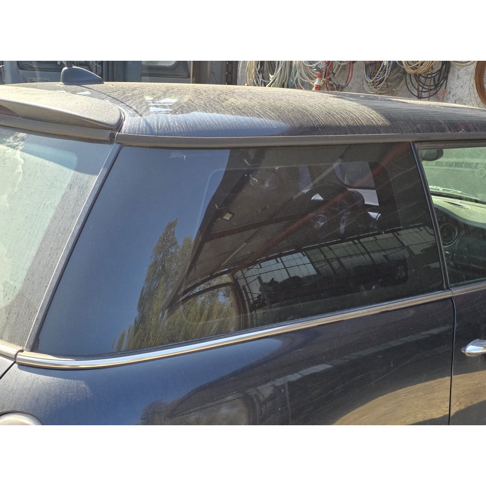 51361166579 VETRO CRISTALLO FISSO POSTERIORE DESTRO MINI COOPER (R50,R53)(01-06) OSCURATO